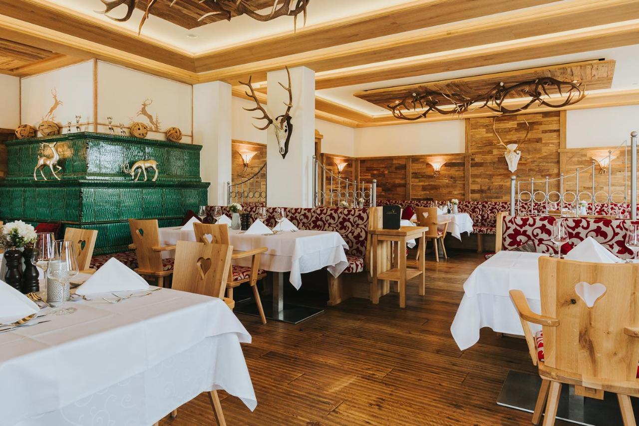 Ortner'S Resort Bad Füssing Esterno foto Restaurant in the Hotel Axelmannstein
