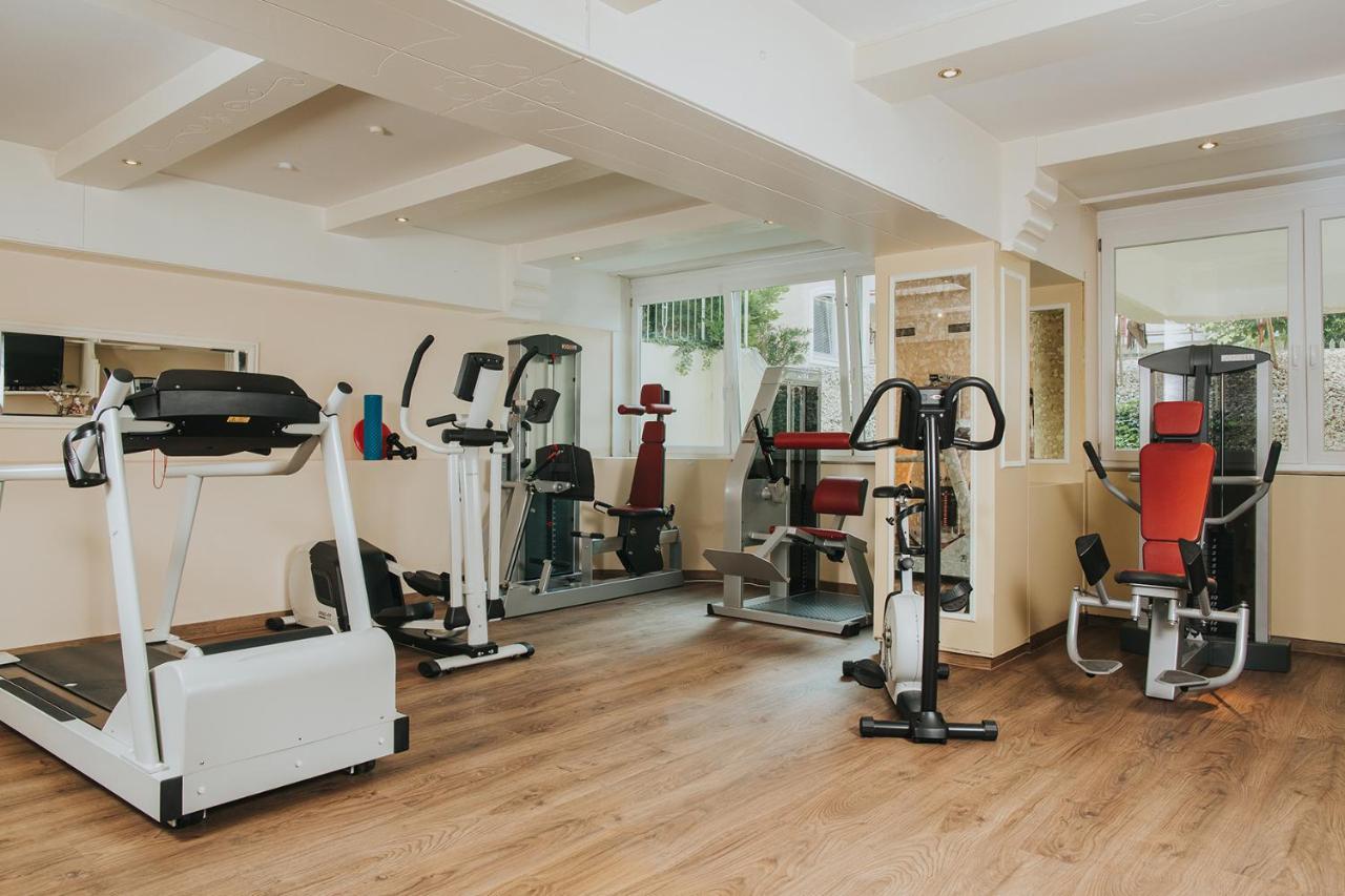 Ortner'S Resort Bad Füssing Esterno foto A gym at the hotel