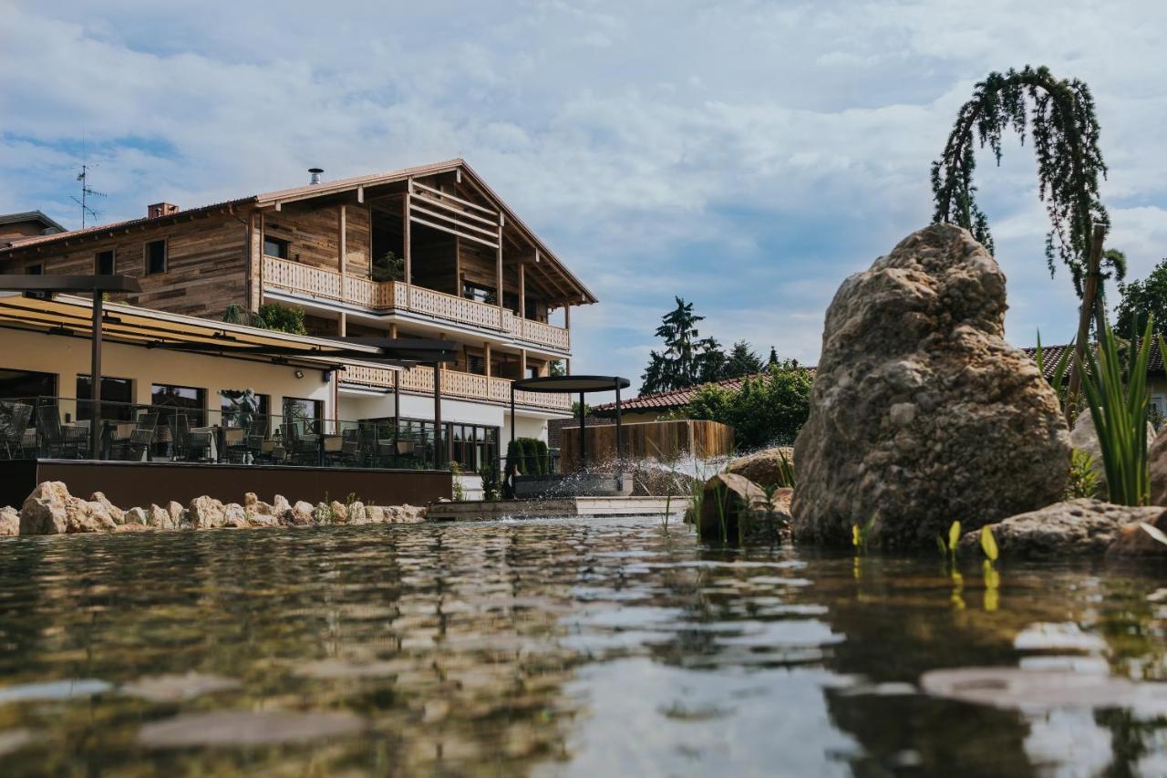 Ortner'S Resort Bad Füssing Esterno foto The restaurant