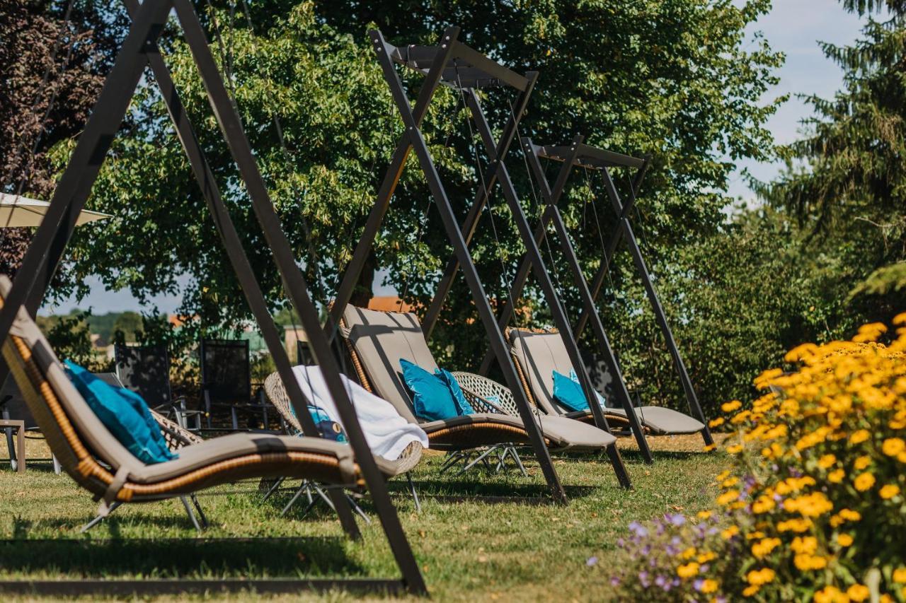 Ortner'S Resort Bad Füssing Esterno foto The garden of the hotel