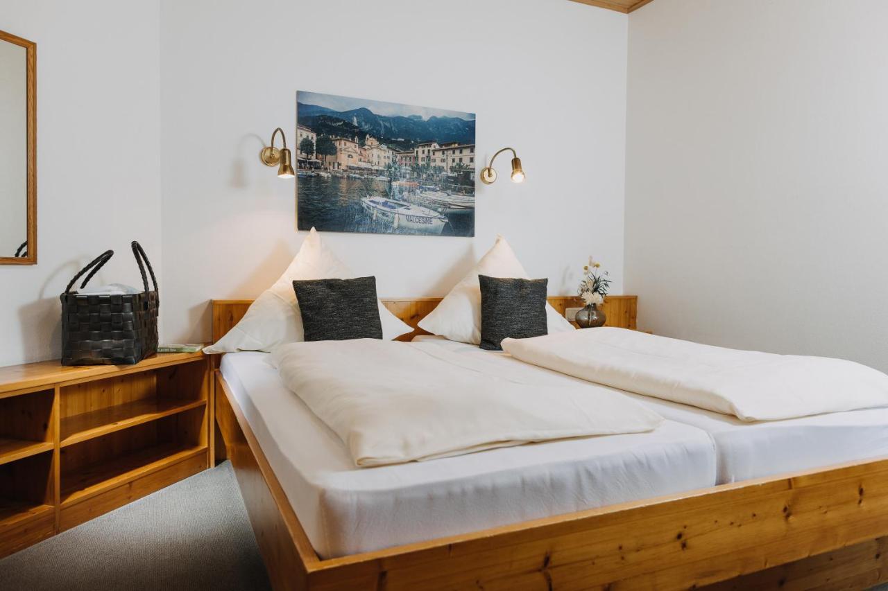Ortner'S Resort Bad Füssing Esterno foto A typical room at the Hotel Garni